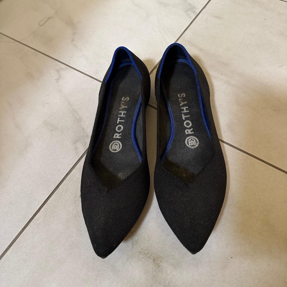 Rothy’s Black Pointed Flats Size 7